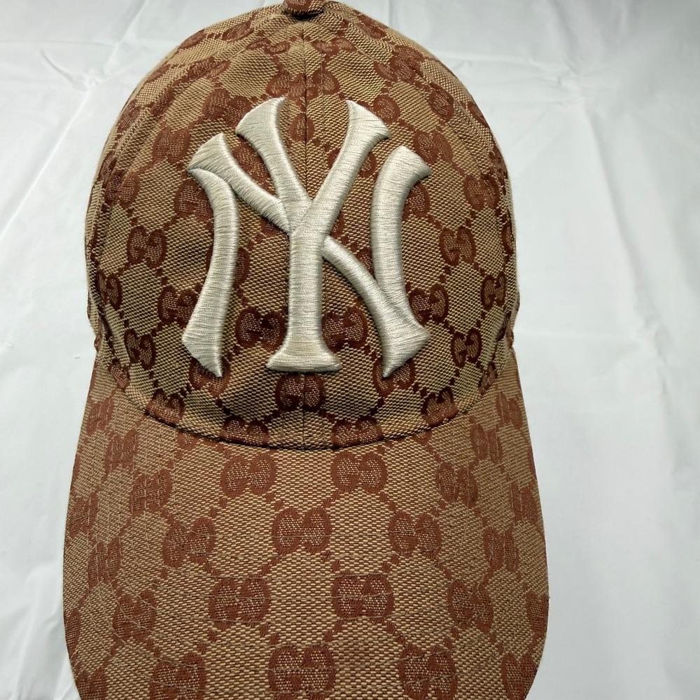Gucci x MLB New York Yankees GG Supreme Canvas Baseball Hat Beige Ebony 57-61cm - Picture 2 of 15
